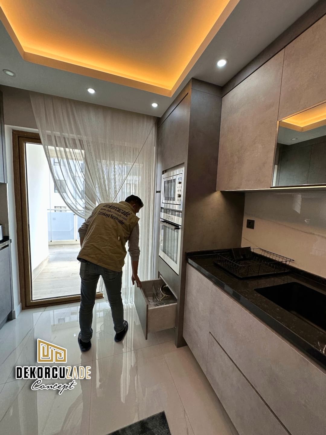 Alvic İspanyol Lake kulpsuz Mutfak Dolabı