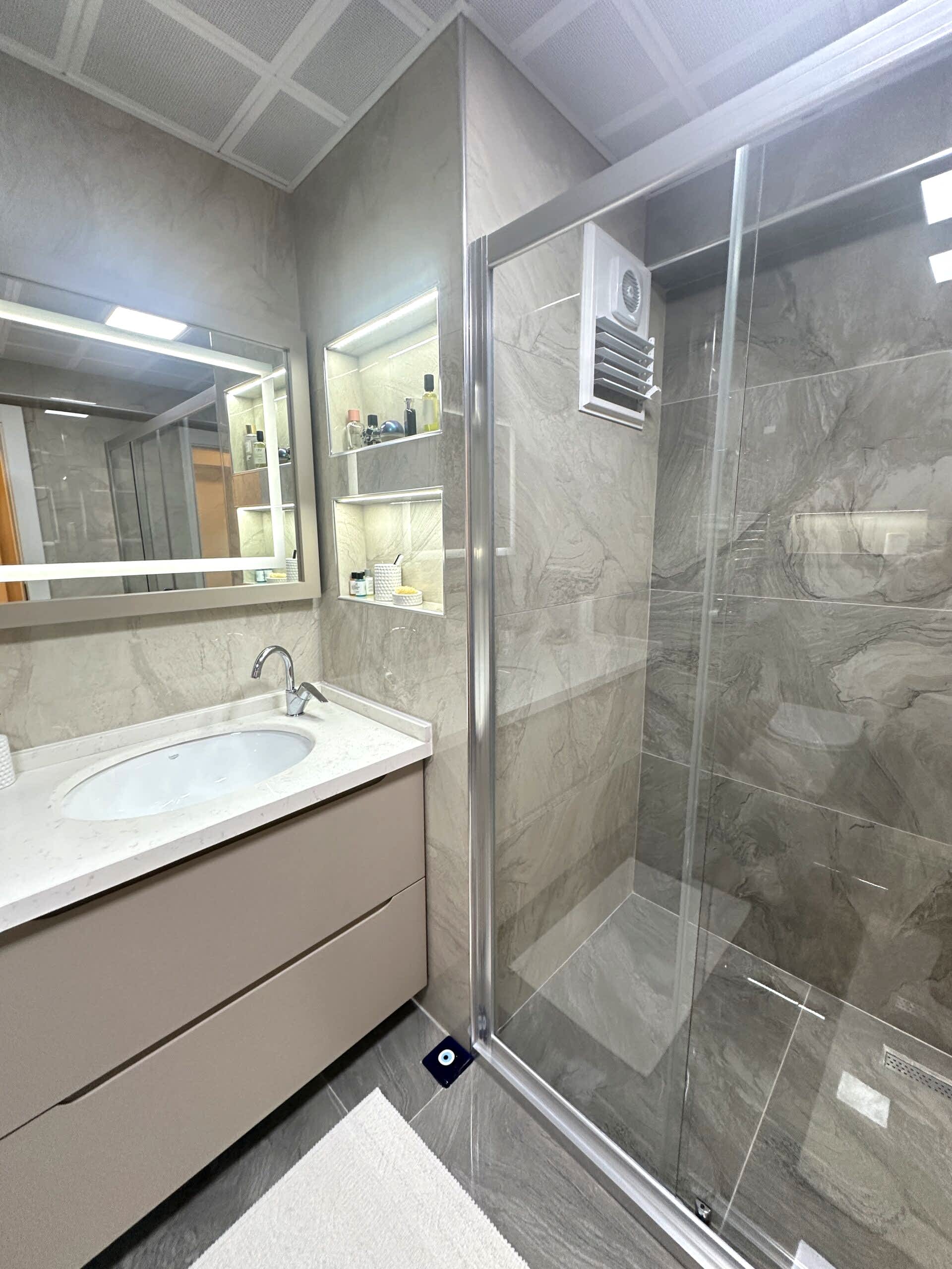 Ankara Banyo Dolabı